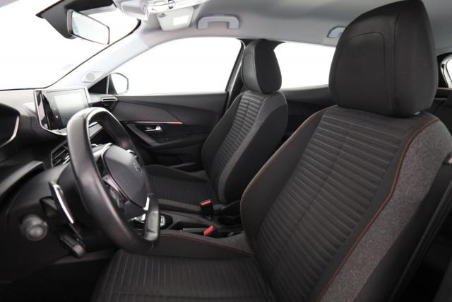 Peugeot 2008 image 6
