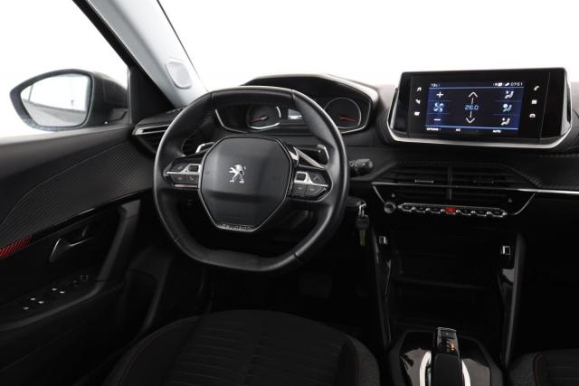 Peugeot 2008 image 1