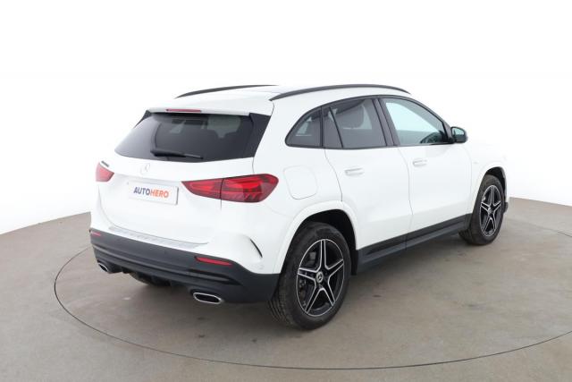 Mercedes Benz Gla image 2