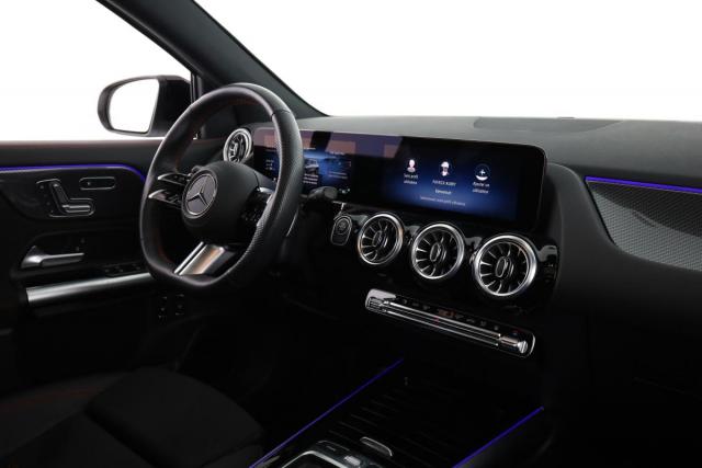 Mercedes Benz Gla image 5