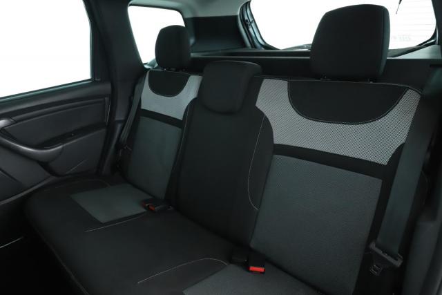 Dacia Duster image 9