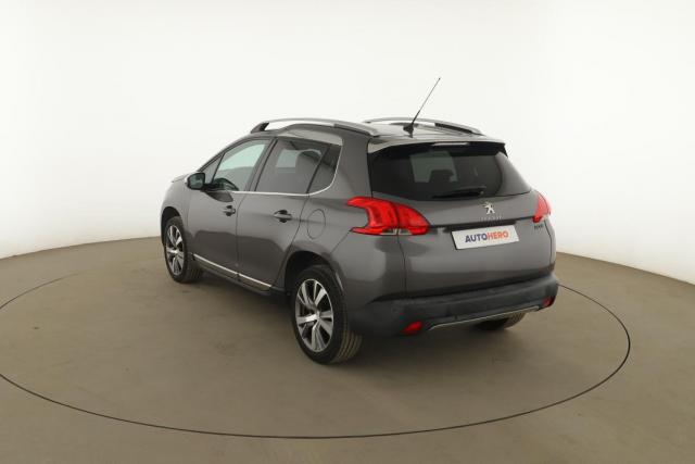 Peugeot 2008 image 8