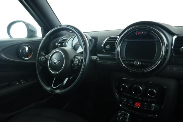 Mini Clubman image 1