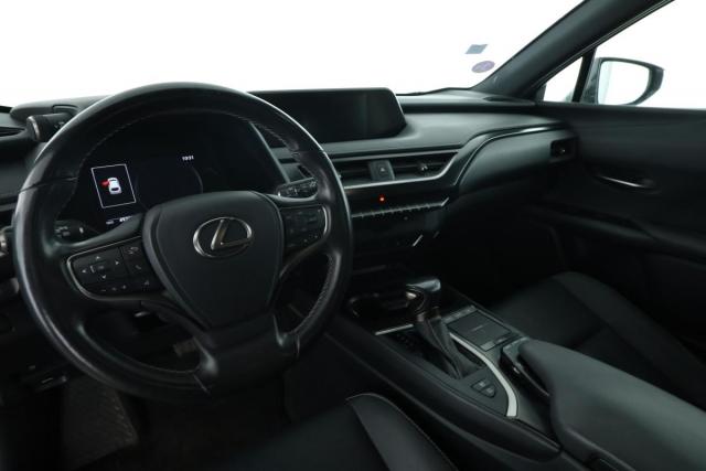 Lexus Ux image 5