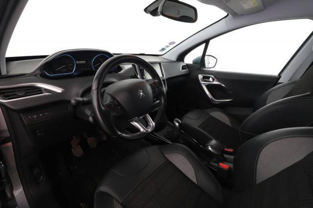 Peugeot 2008 image 1