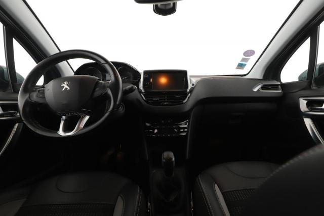 Peugeot 2008 image 7