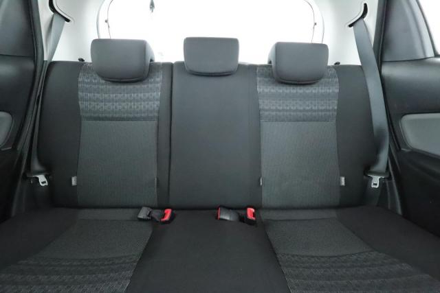 Toyota Yaris image 6