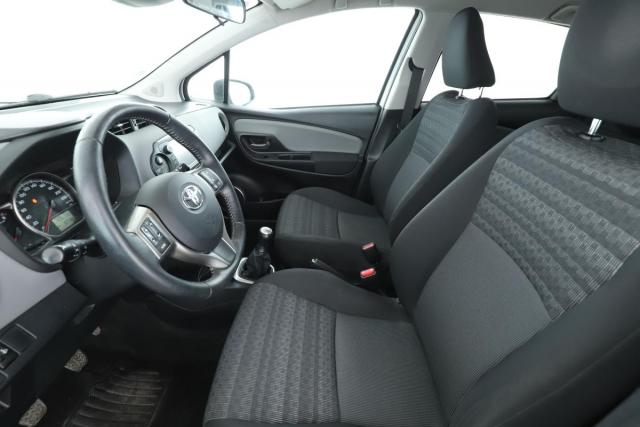Toyota Yaris image 8
