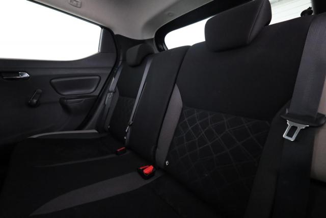 Nissan Micra image 4