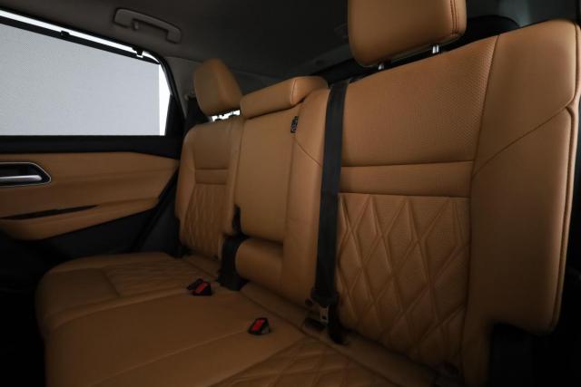 Nissan X-Trail image 1