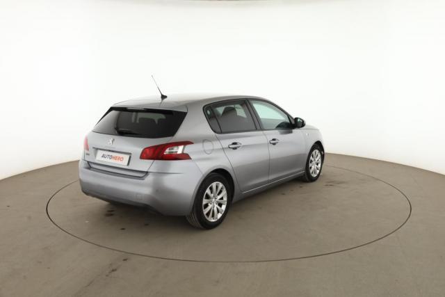 Peugeot 308 image 2
