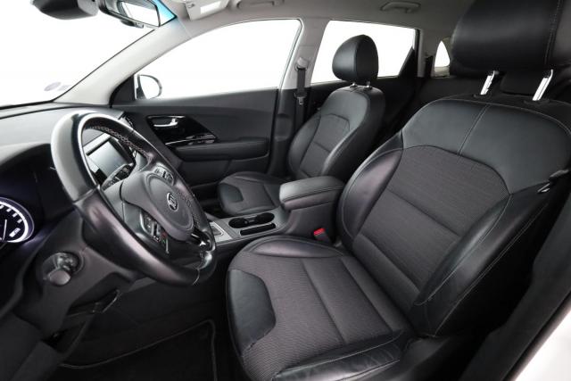 Kia Niro image 5