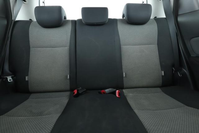 Toyota Yaris image 6