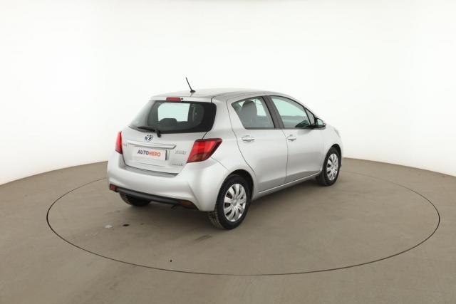 Toyota Yaris image 8