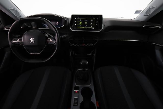 Peugeot 2008 image 7