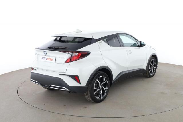 Toyota C-Hr image 2