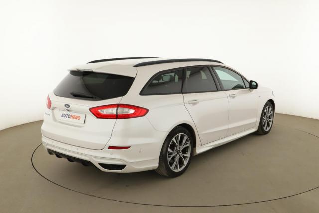 Ford Mondeo image 7