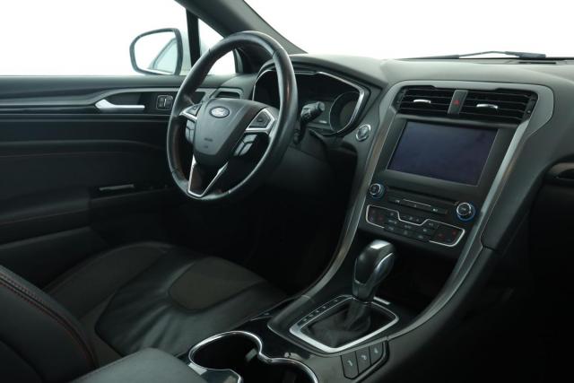 Ford Mondeo image 6