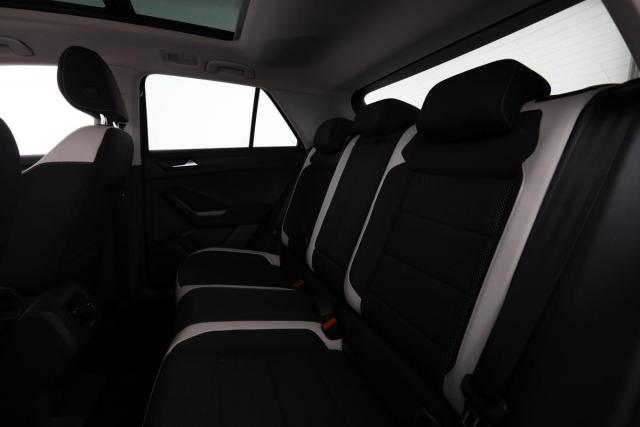 Volkswagen T-Roc image 3