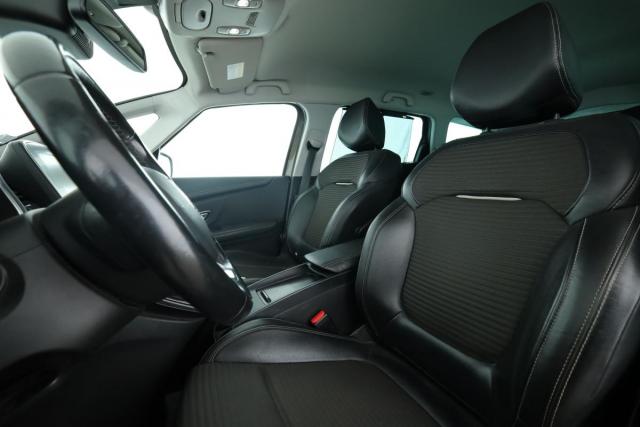 Renault Grand Scénic image 2