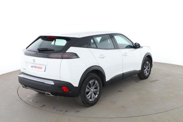 Peugeot 2008 image 8