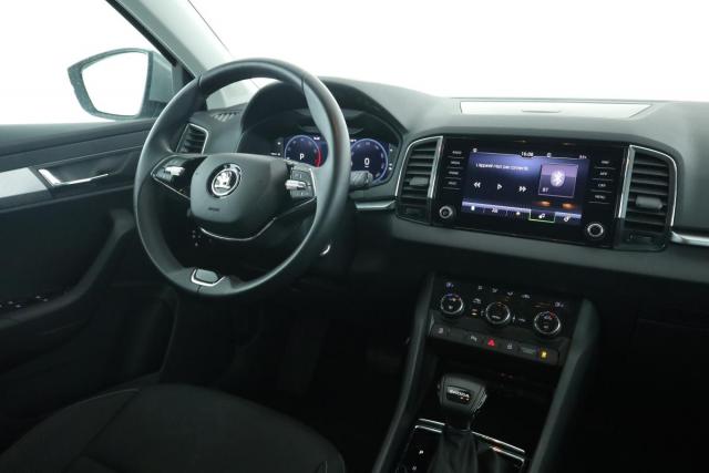 Skoda Karoq image 9