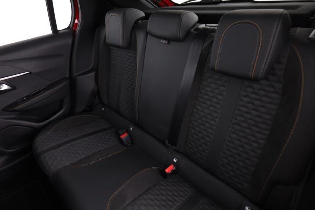 Peugeot 208 image 3