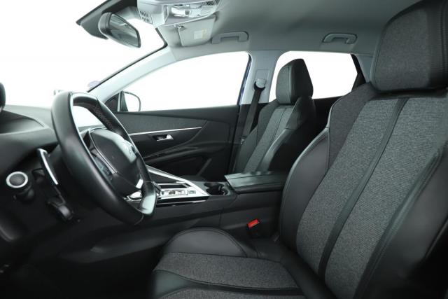 Peugeot 3008 image 2
