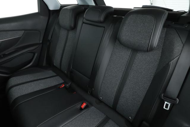 Peugeot 3008 image 1