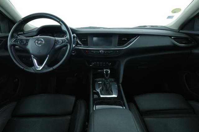 Opel Insignia Sports Tourer image 5