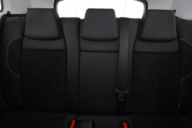 Peugeot 2008 image 3