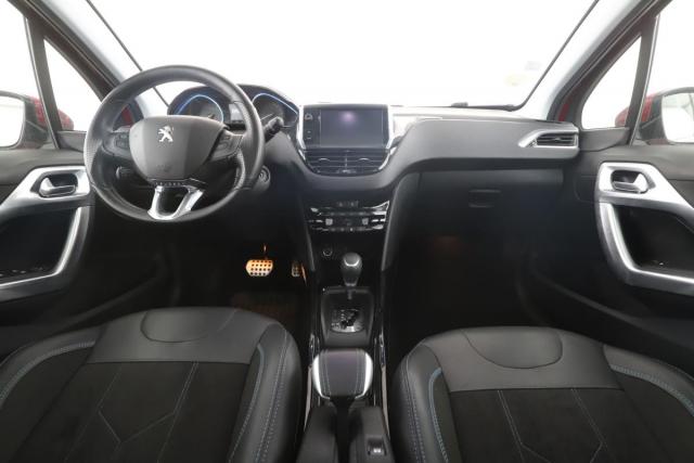 Peugeot 2008 image 1