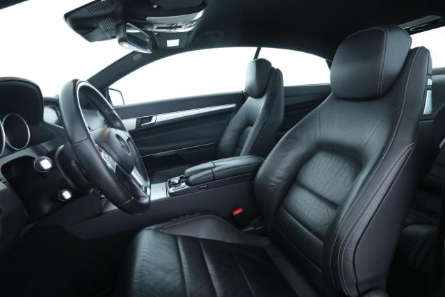 Mercedes Benz Classe E Coupe image 8