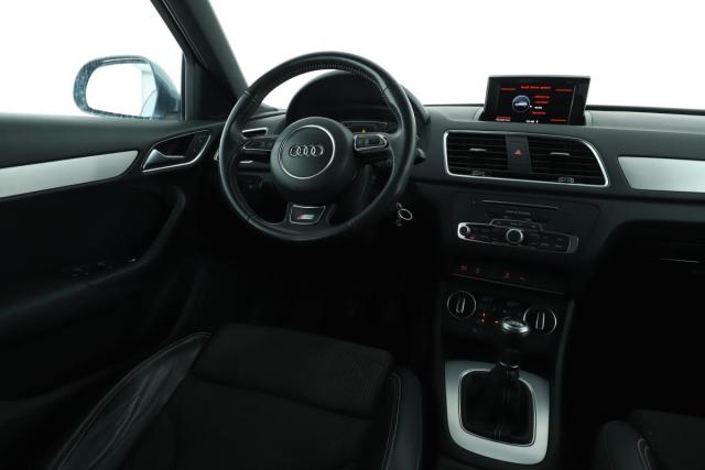 Audi Q3 image 8
