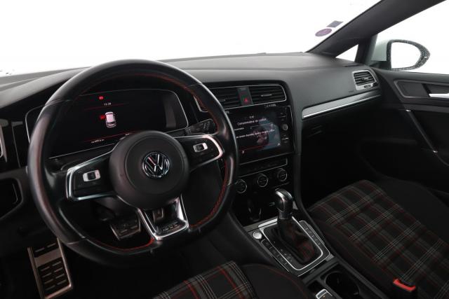 Volkswagen Golf image 4