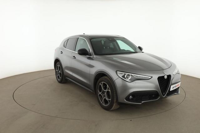 Alfa Romeo Stelvio image 6