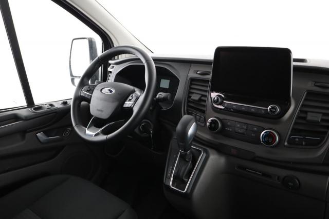 Ford Transit Custom image 3