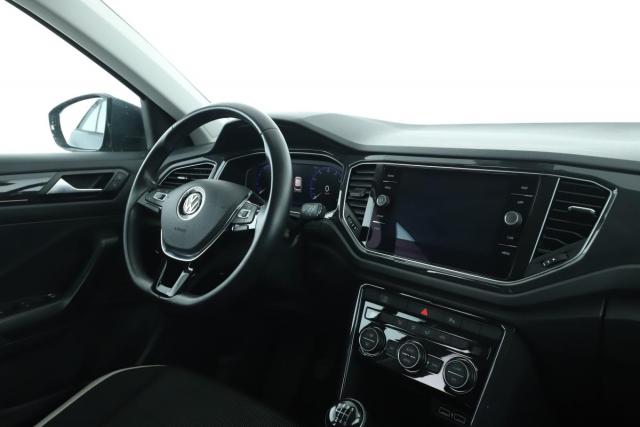 Volkswagen T-Roc image 6
