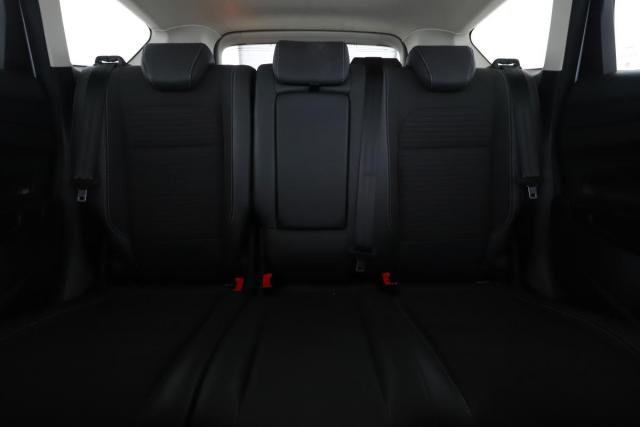 Ford Kuga image 6