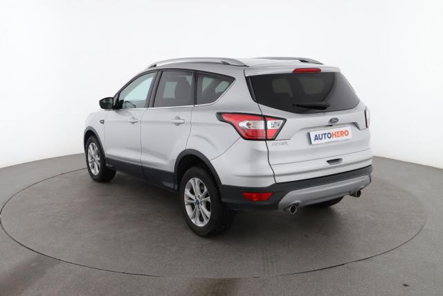 Ford Kuga image 7