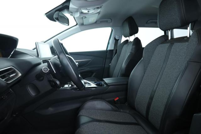 Peugeot 5008 image 2