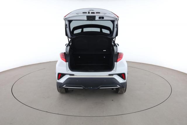 Toyota C-Hr image 8