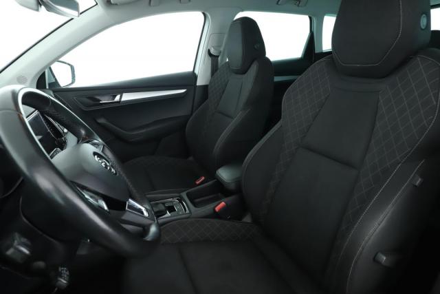Skoda Karoq image 7