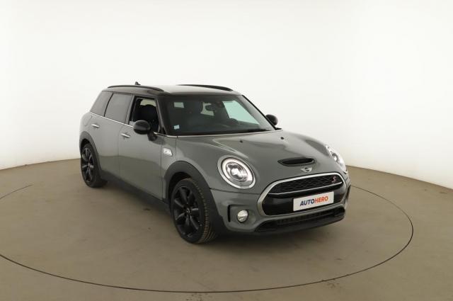 Mini Clubman image 1