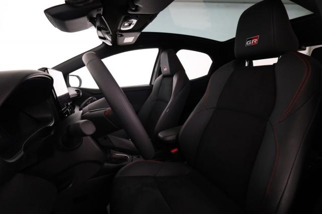 Toyota Yaris image 9