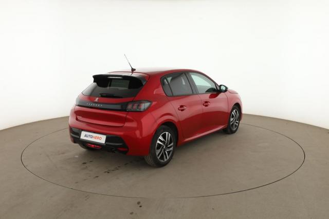 Peugeot 208 image 2