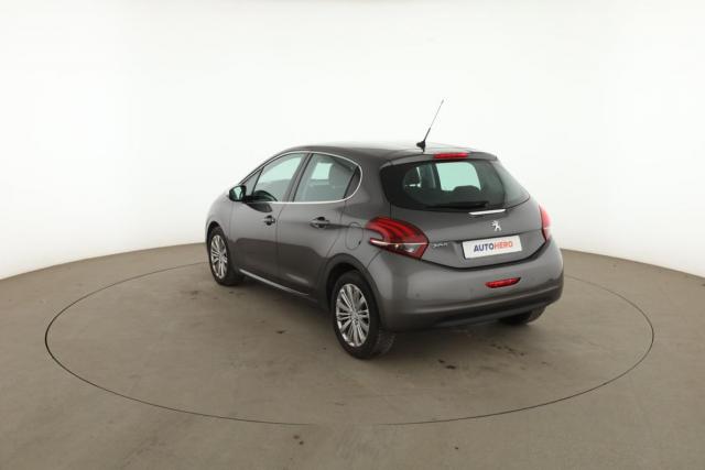 Peugeot 208 image 4