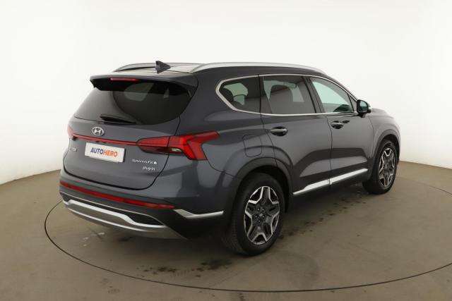 Hyundai Santa Fe image 9