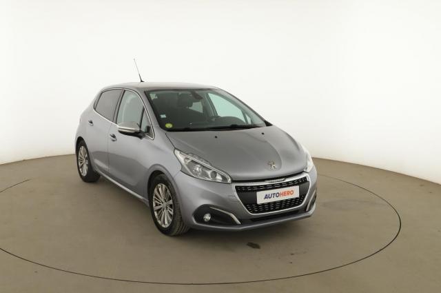 Peugeot 208 image 1