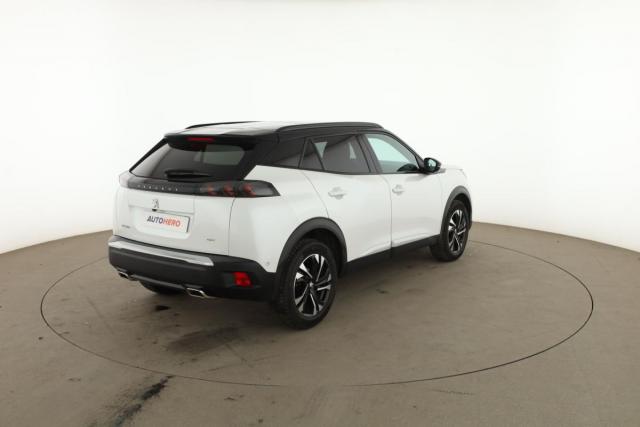 Peugeot 2008 image 3